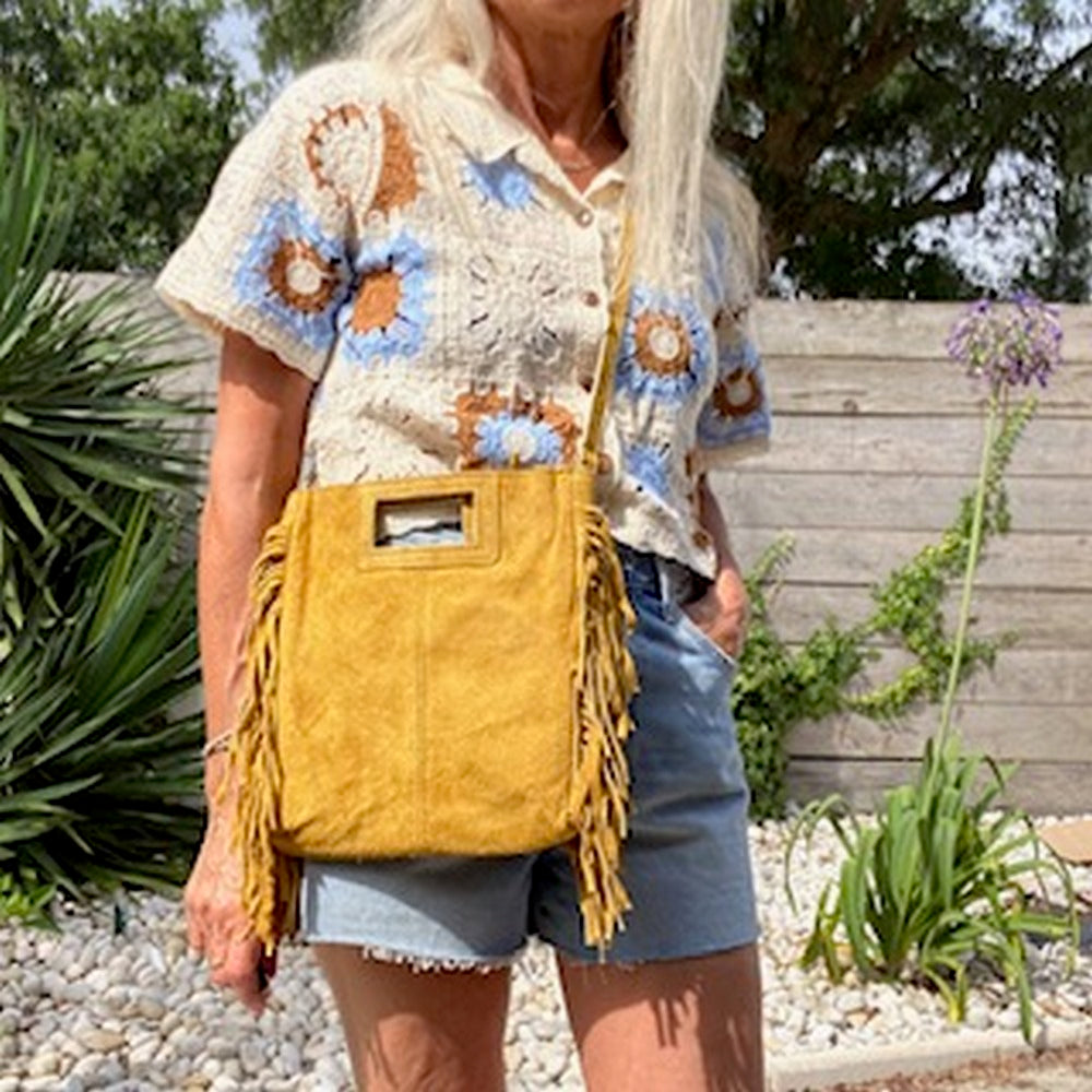 sac bandoulière a frange en cuir nubuck jaune