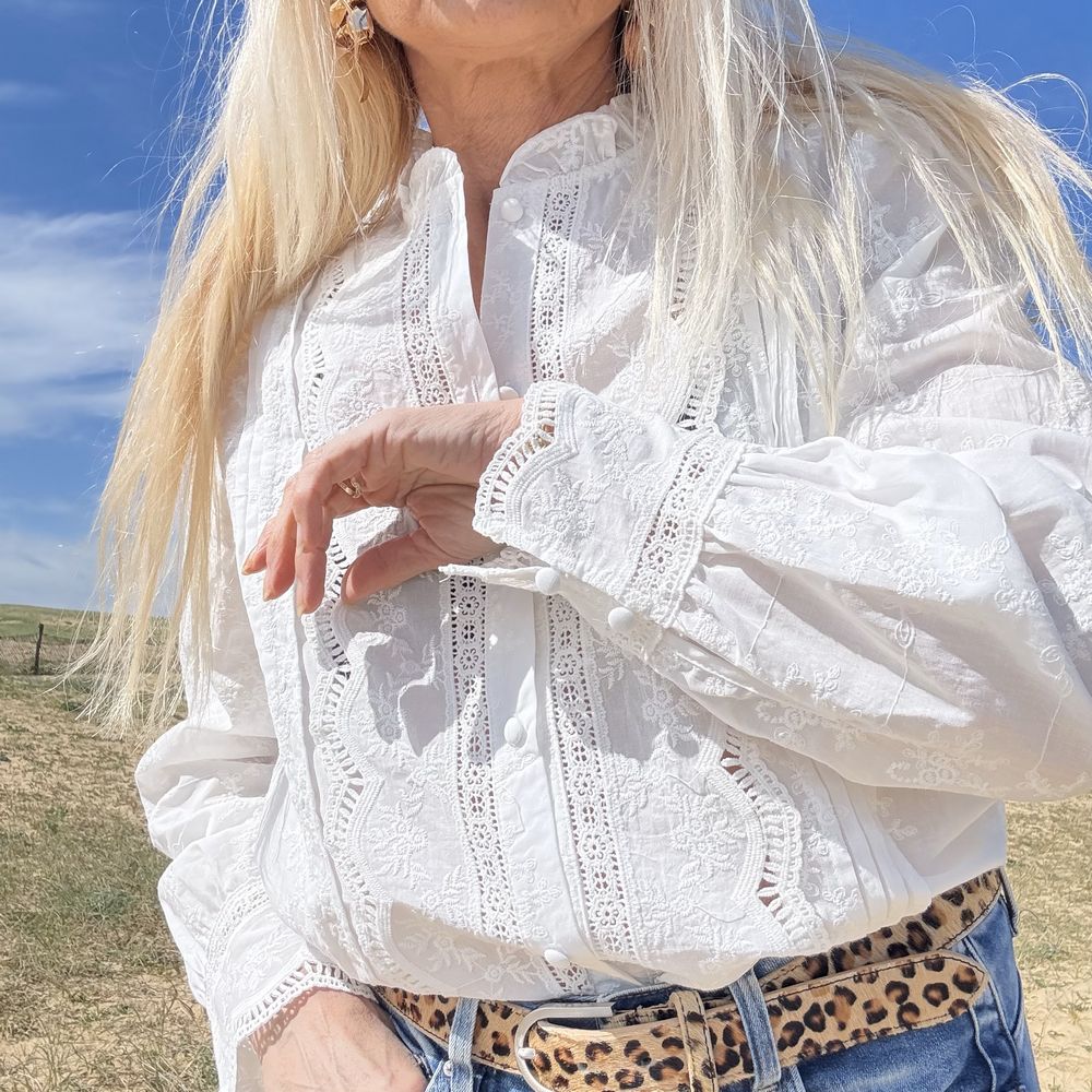 chemise blanche en coton esprit bohème romantique