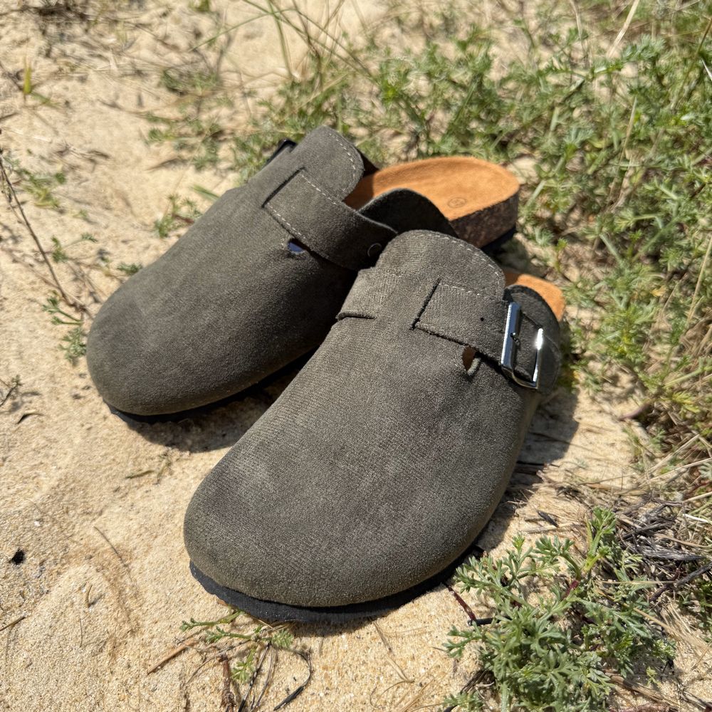 mule sabot birken en suédine kaki