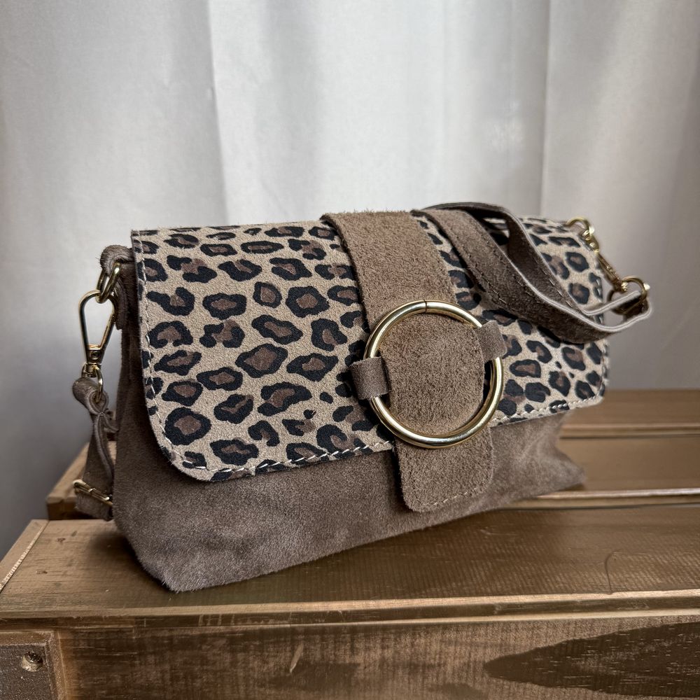 Sac bandoulière en cuir, rabat léopard