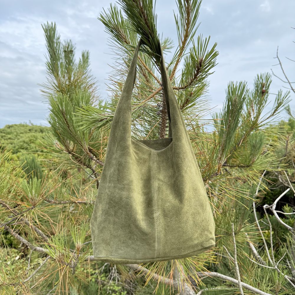 sac fourre tout bohème en cuir souple vert kaki