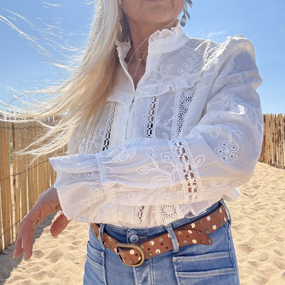 blouse blanche brodée