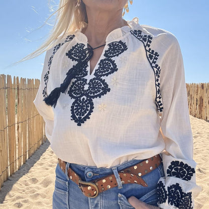 blouse bohème broderie col v et manche