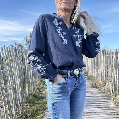 blouse coton bleu broderie blanche