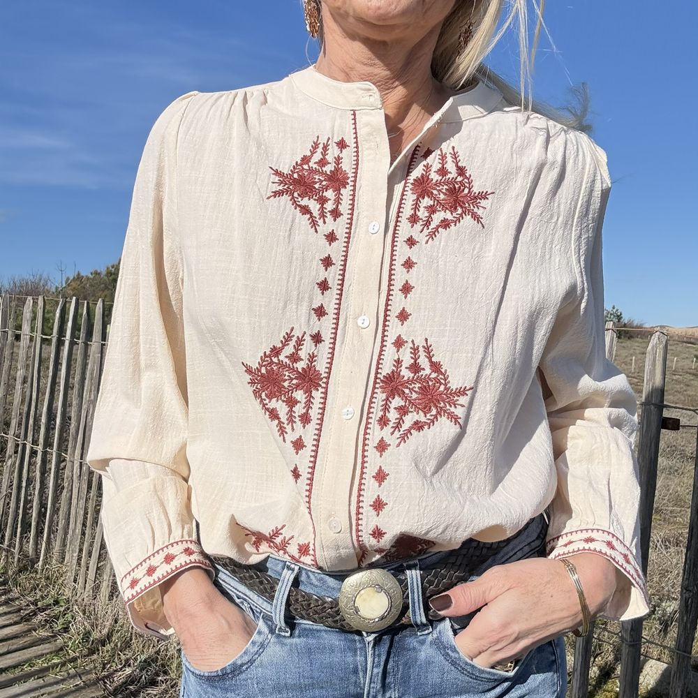 blouse coton blanc broderie rouge