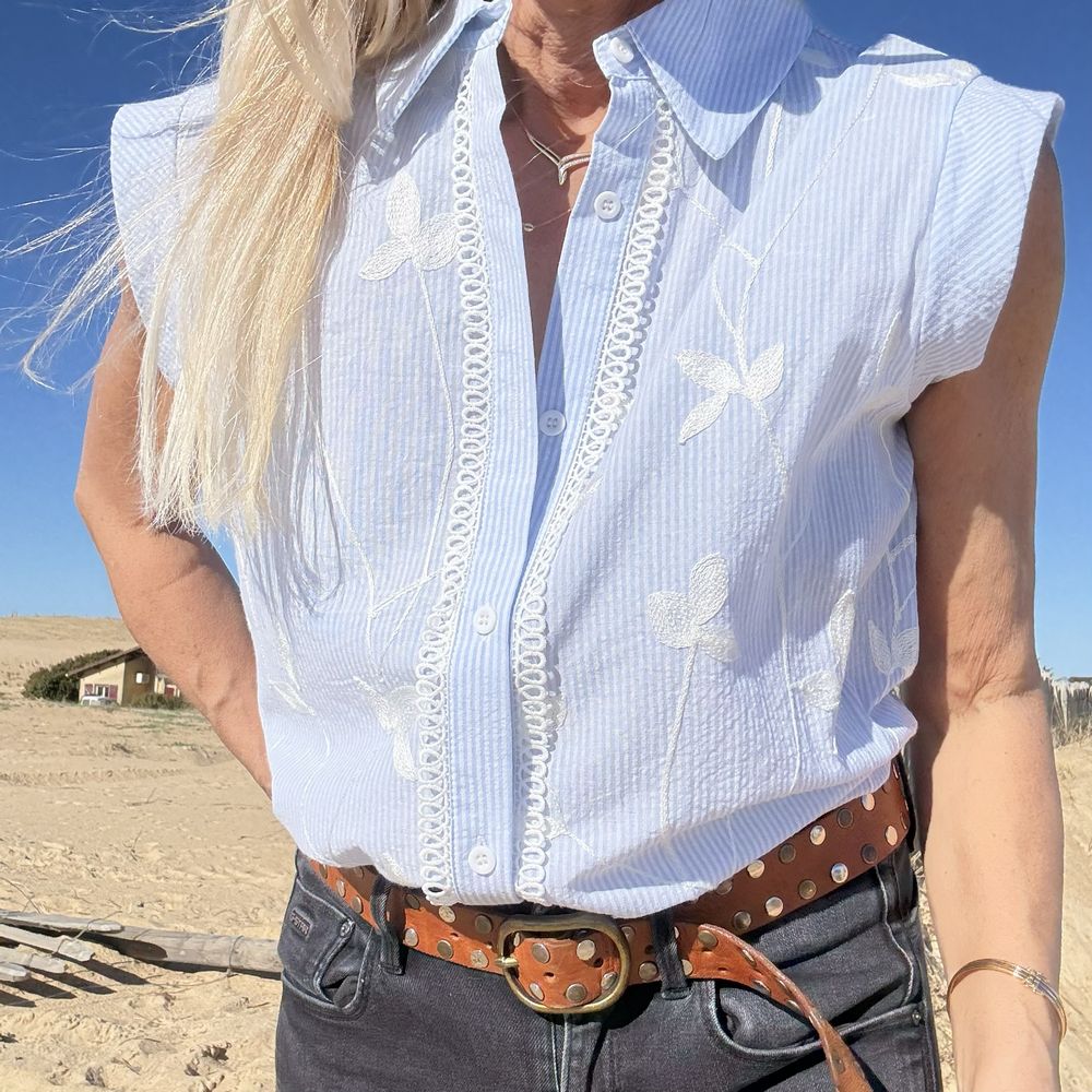 blouse sans manche en coton confortable et fine broderie