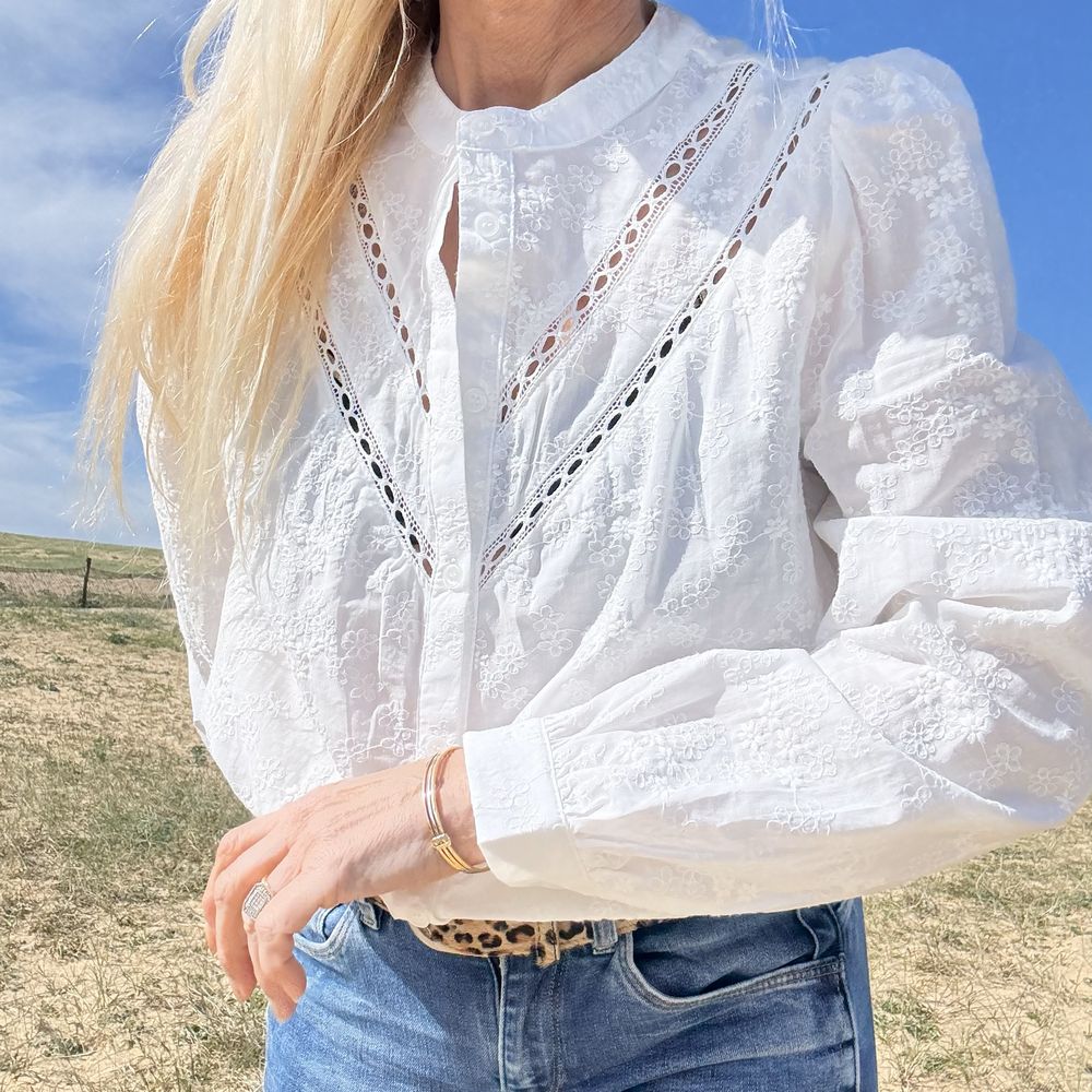 blouse chemise blanche en coton fine broderie esprit romantique