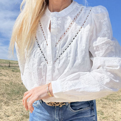 blouse chemise blanche en coton fine broderie esprit romantique