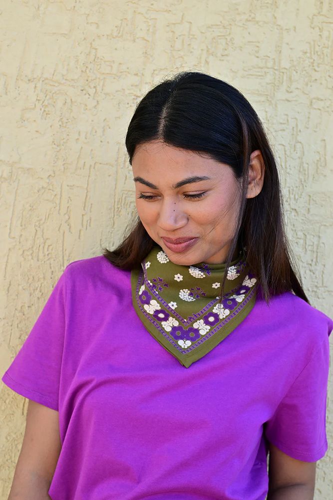 petit foulard carre en coton leger et doux imprimé a la main en inde
