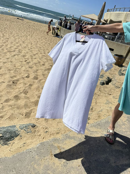 robe éponge col v coton blanc