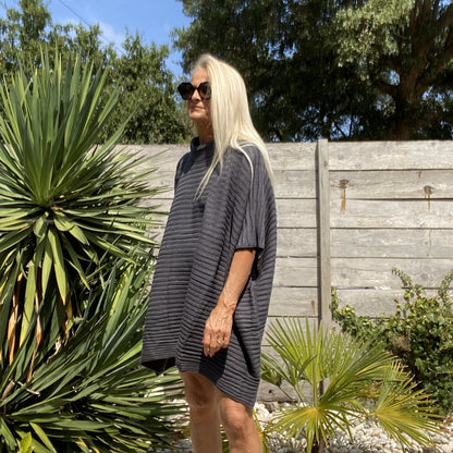 robe poncho oversize gris