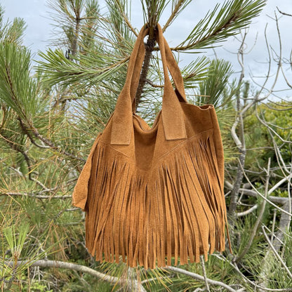 sac fourre tout en cuir camel esprit bohème a franges