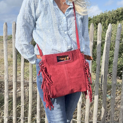 sac carré bandoulière en cuir et frange rouge