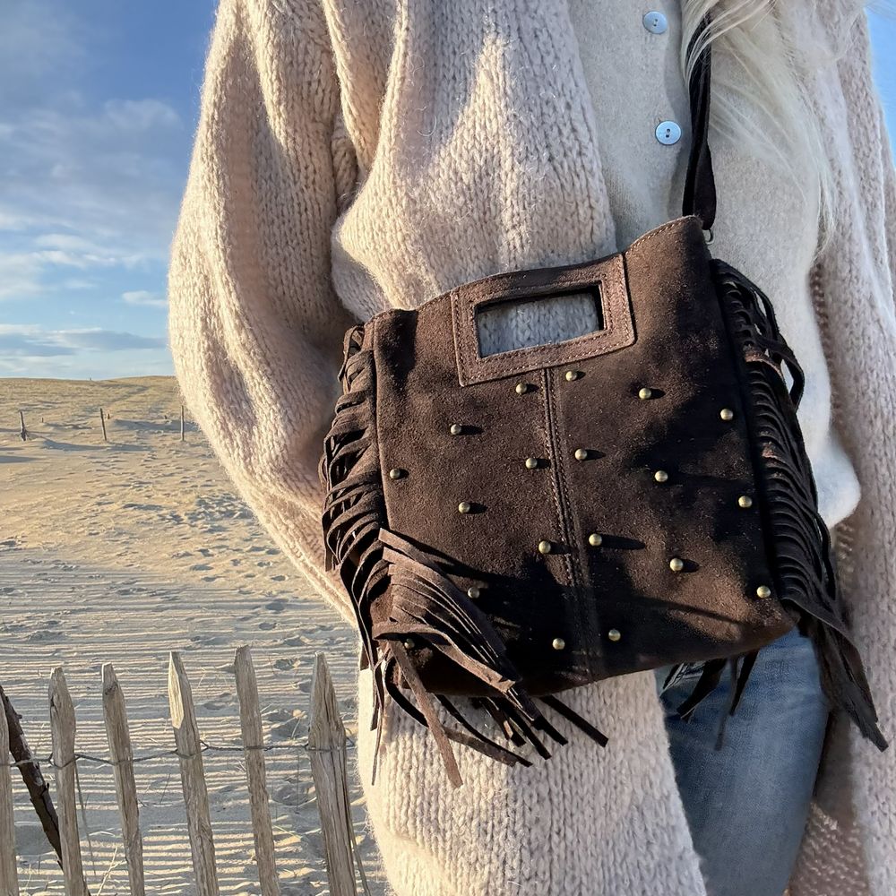 sac bandoulière en cuir suède café clou bronze