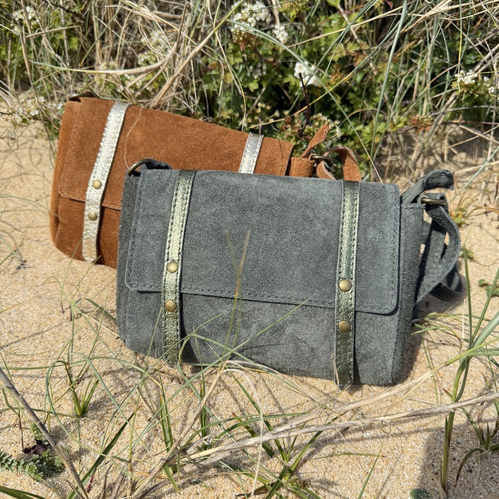 sac style gibecière en cuir