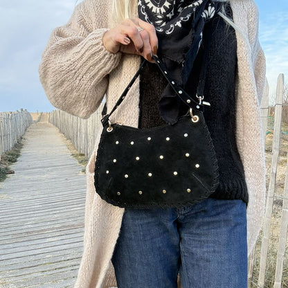 sac bandoulière ou porte épaule en cuir noir et clou