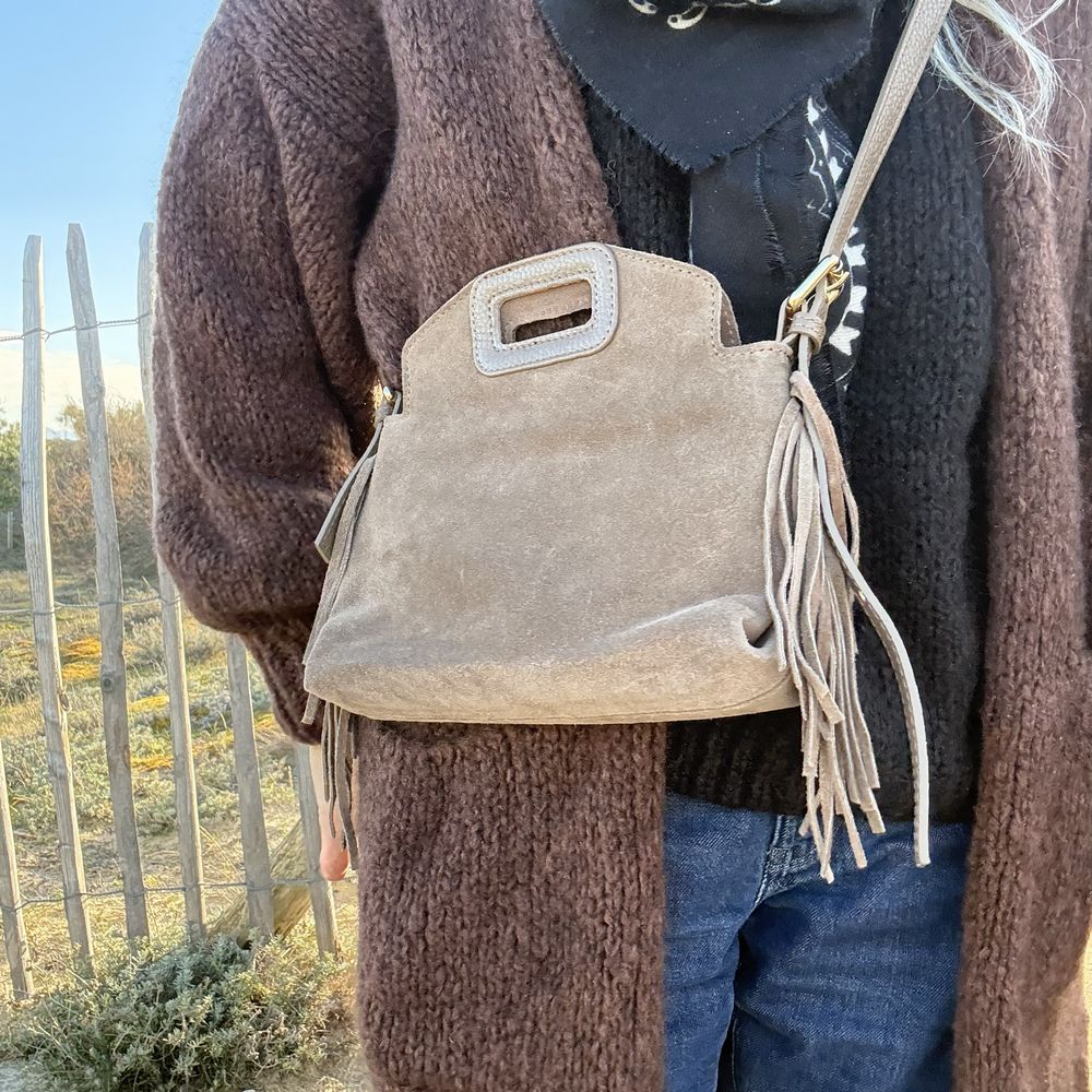 sac bandoulière en cuir et frange bohème tendance