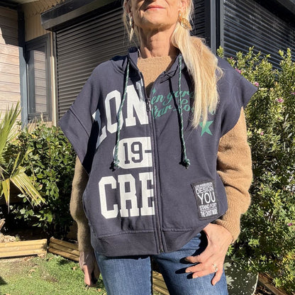 sweat zip sans manche a capuche