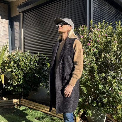 manteau sans manches longueur genou noir