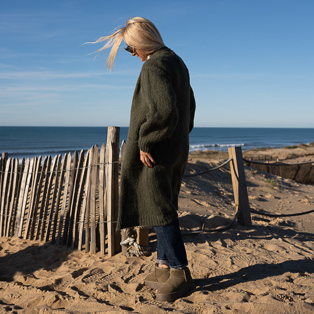 gilet long en grosse maille en laine et mohair kaki poche plaquée