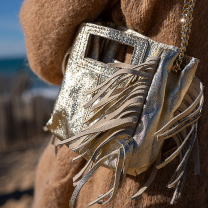 mini sac bandoulière chaine en cuir dore brillant