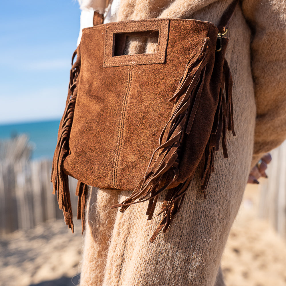 sac bandoulière en cuir caramel et franges