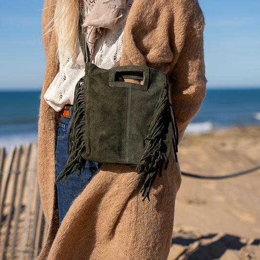 sac bandoulière en cuir kaki et franges